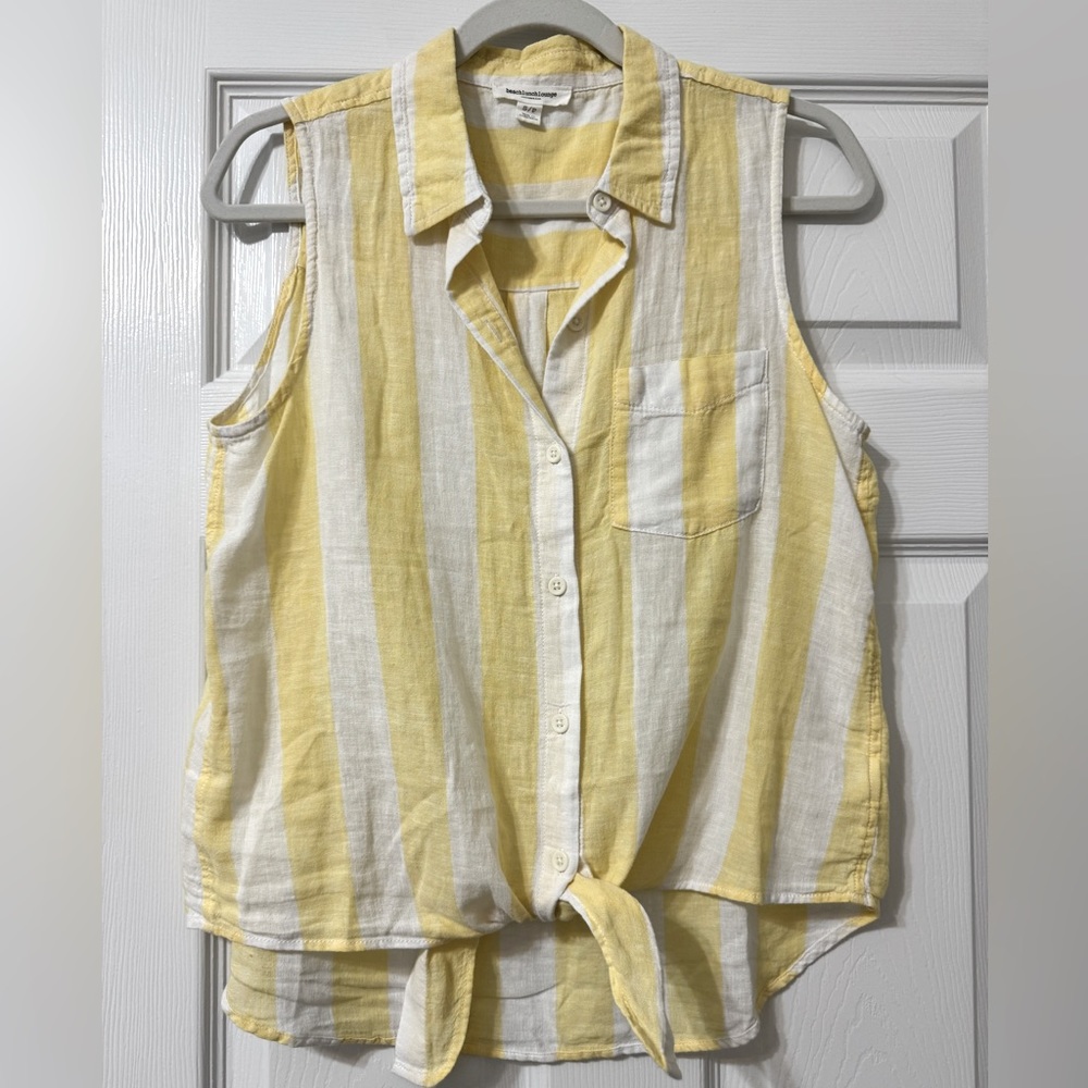 SUMMER MUST HAVE! Only worn once. Vacation staple. Women’s Sm. Adjustable crop